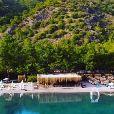 فندق Pine & Bungallows هيسارونو