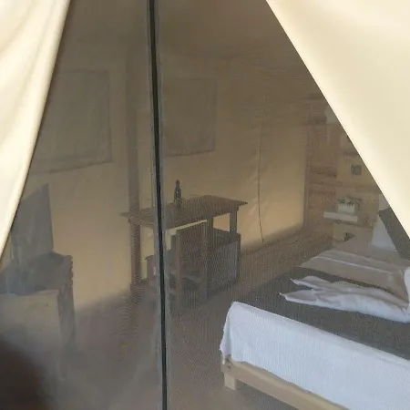 فندق Pine & Bungallows هيسارونو