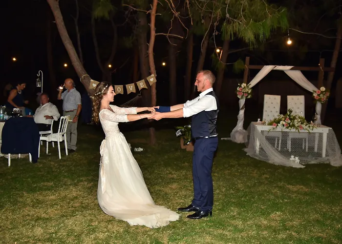 Pine & Bungallows 4* היסרונו