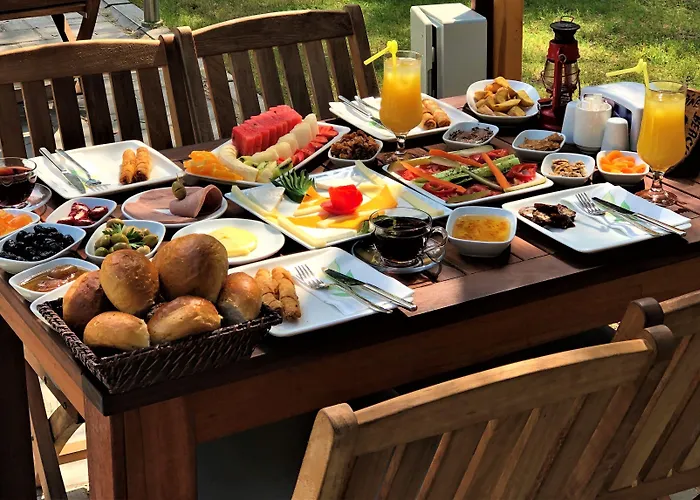 מלון Pine & Bungallows היסרונו