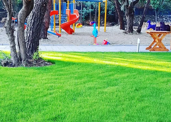 Pine & Bungallows Hotel 4*