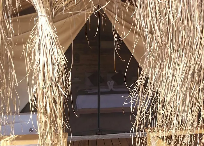 Pine & Bungallows 4* היסרונו