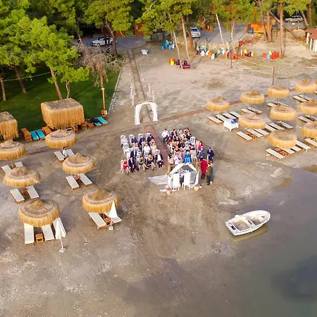 Pine & Bungallows Отель 4*