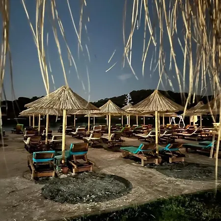 Pine & Bungallows Отель 4*