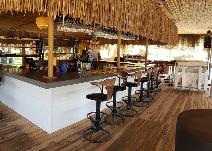 Pine & Bungallows Hotel